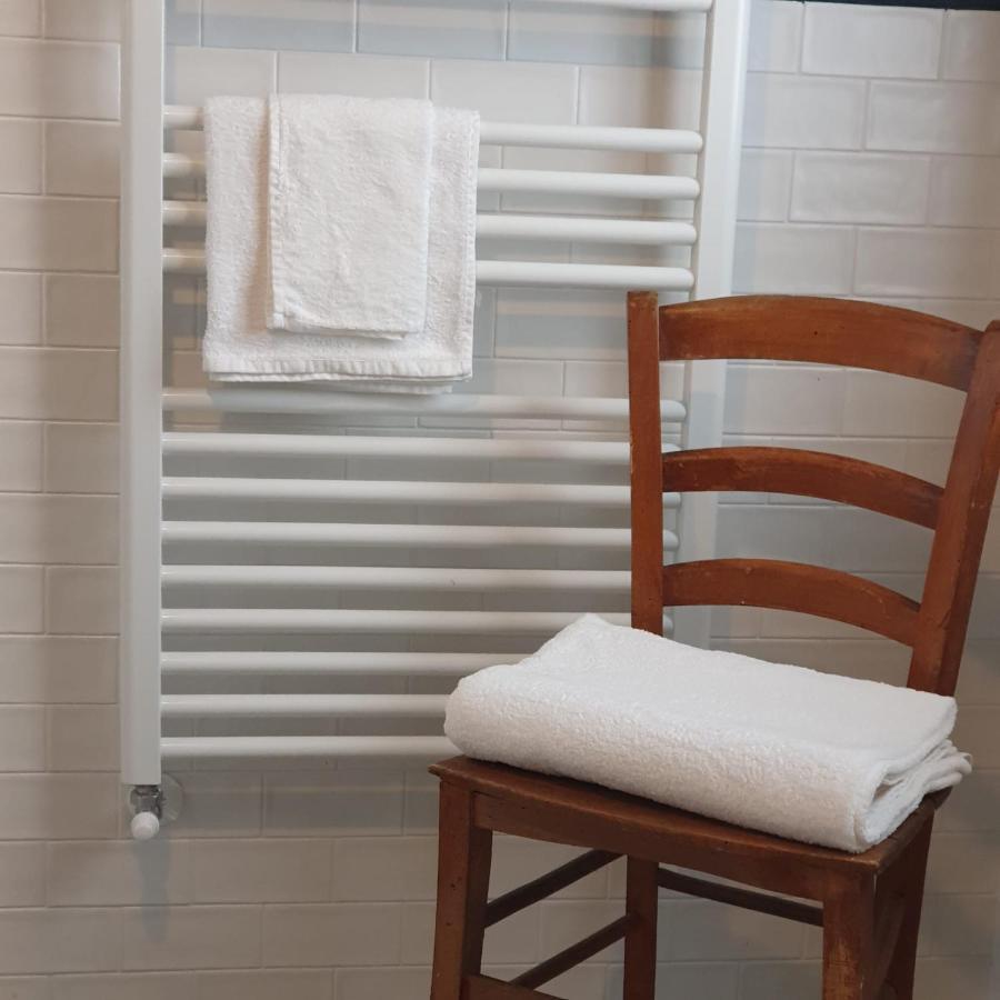 Malpensa - Independent Double Room & Bathroom Castano Primo Экстерьер фото